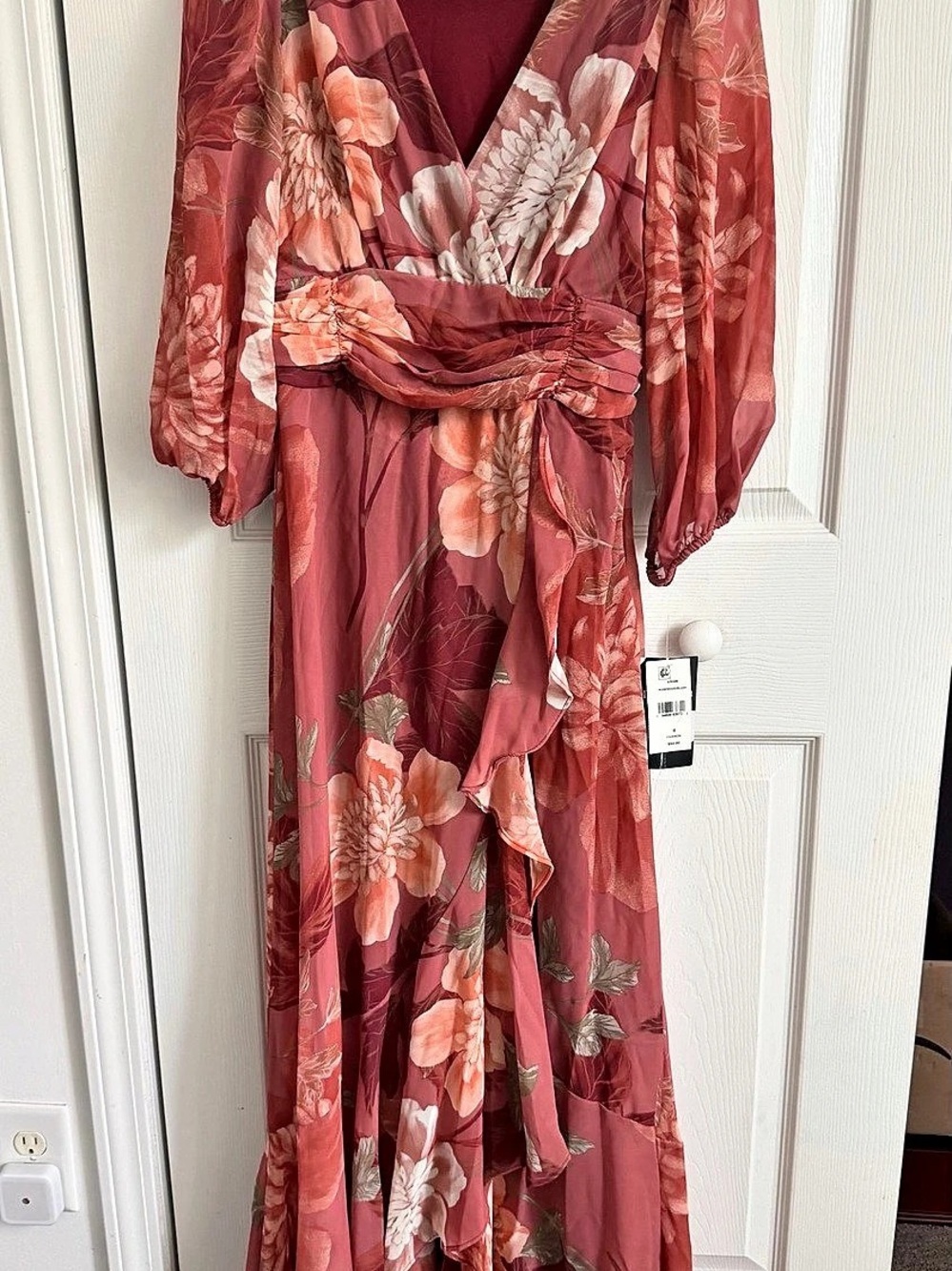 Maison Tara Floral Maxi Dress in Pink & Red Like New Size 4